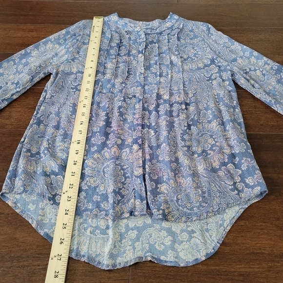 Lucky Brand Pleated Semi-Sheer Long Sleeve Button-Up Blouse Women's Size XS Blue - Picture 10 of 10